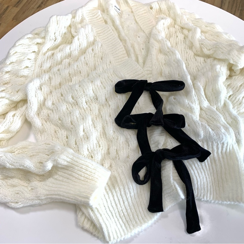 Sweater - Picture 2 of 6